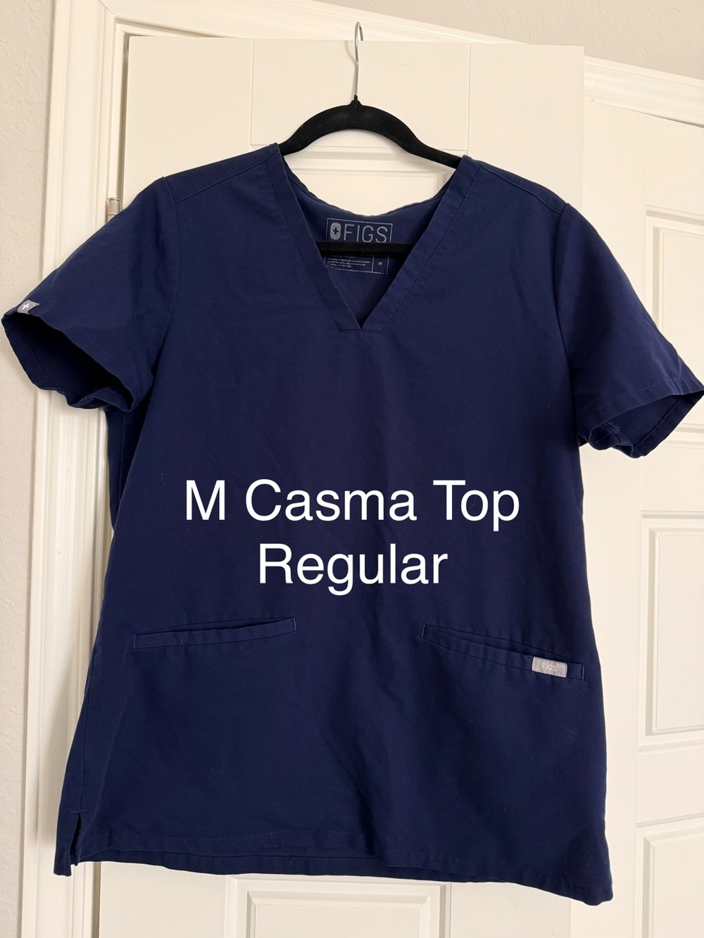 FIGS Casma Top - Navy